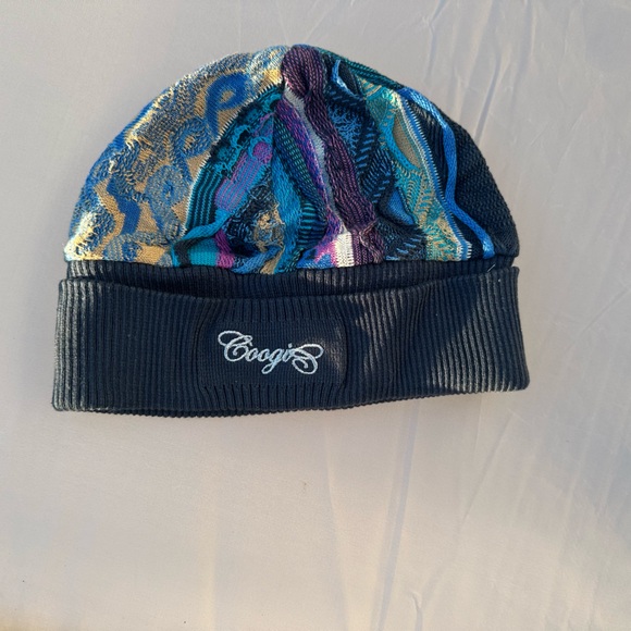 COOGI Multicolor Knit Beanie - Picture 1 of 5